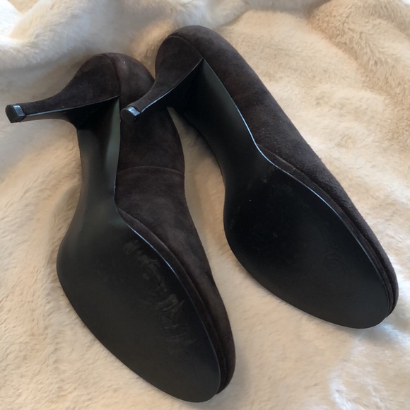 👠 TAHARI, BROWN SUEDE COLETTE PUMPS, SIZE 9 1/2 - Picture 6 of 10